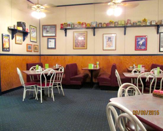 Boo's Crossroads Cafe